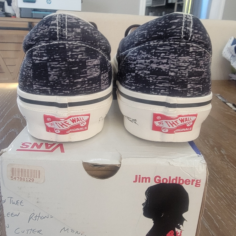 Vans OG Classic slip ons. New in box.Size: 8.5 men/ 10 women.Color: black, white - Picture 4 of 11